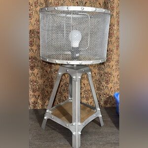 NWOT Pottery Barn Metal 24” Table Lamp Light Industrial Ladder